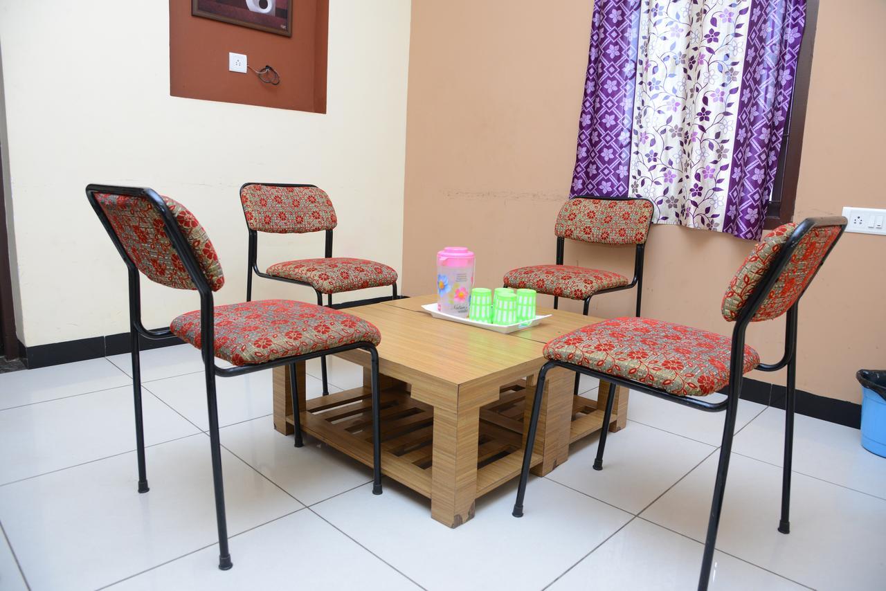 Ezhil Residency Hotel Kodaikanal Exterior photo
